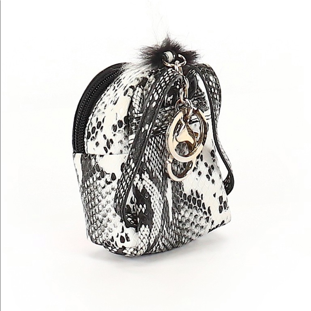 Coin Purse/Keychain - Picture 3 of 3
